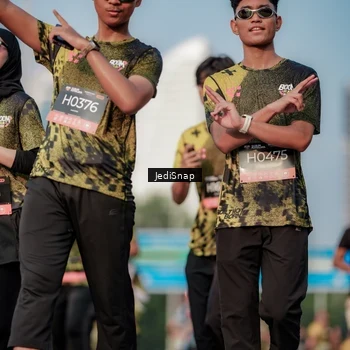 Runner Photo 6786298