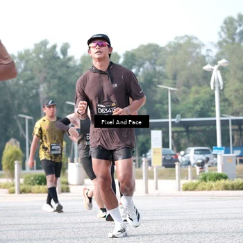 Runner Photo 6786343
