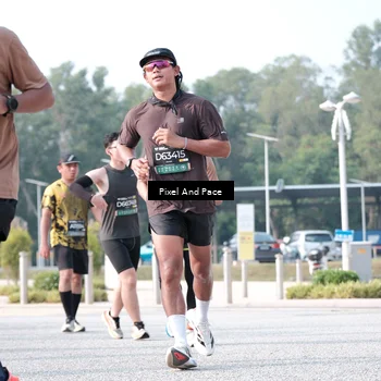 Runner Photo 6786345