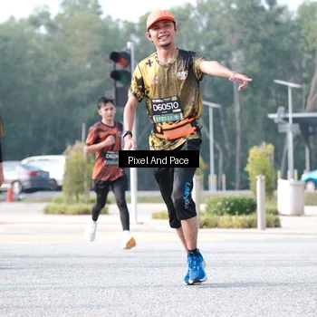 Runner Photo 6786404