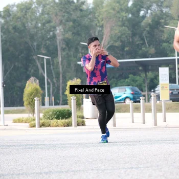 Runner Photo 6786540