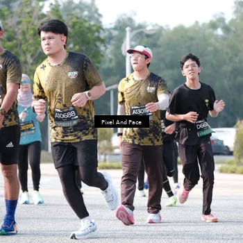 Runner Photo 6786549