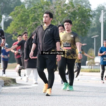 Runner Photo 6786636