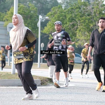 Runner Photo 6786638