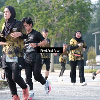 Runner Photo 6786688