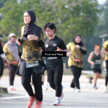 Runner Photo 6786710