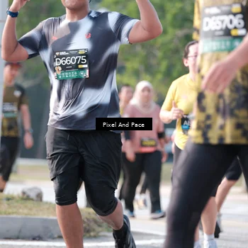 Runner Photo 6786796