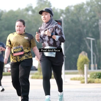 Runner Photo 6786851