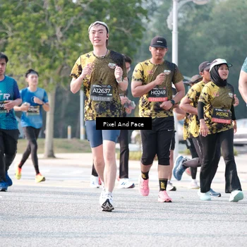 Runner Photo 6786870