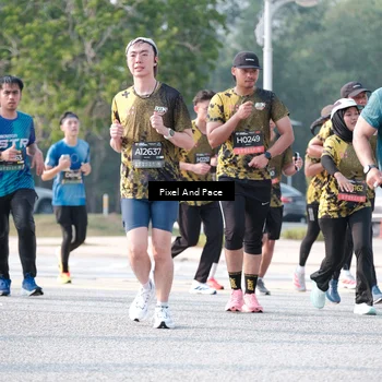Runner Photo 6786873