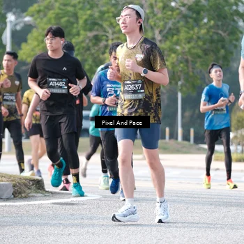 Runner Photo 6786879