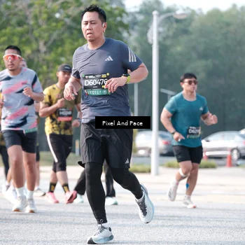 Runner Photo 6786891