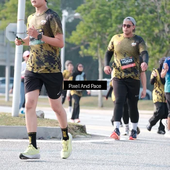 Runner Photo 6786947