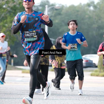 Runner Photo 6786960