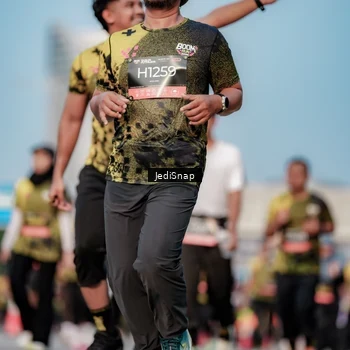 Runner Photo 6786966
