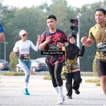 Runner Photo 6786991