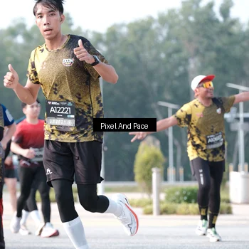 Runner Photo 6787040
