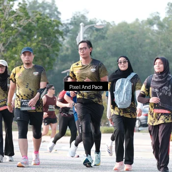 Runner Photo 6787043