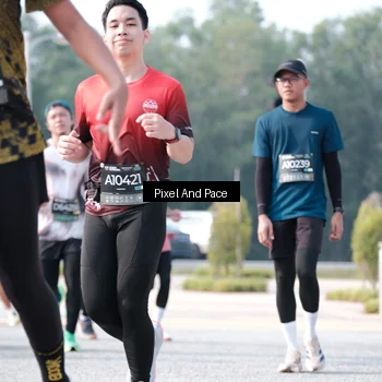 Runner Photo 6787062