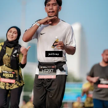 Runner Photo 6787090