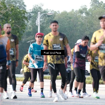 Runner Photo 6787105