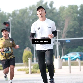 Runner Photo 6787123