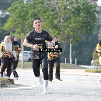 Runner Photo 6787195