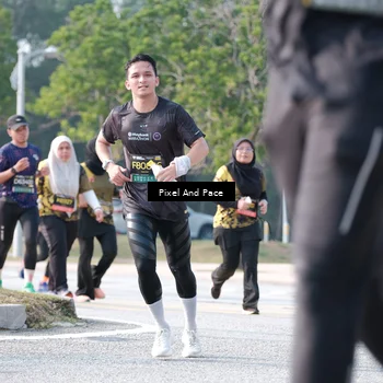 Runner Photo 6787196