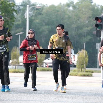Runner Photo 6787228