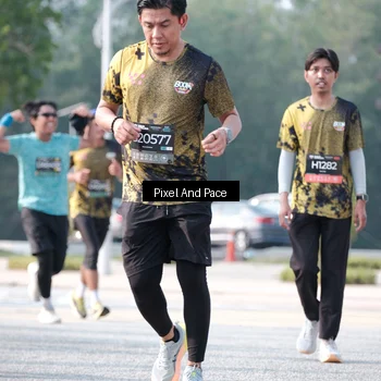Runner Photo 6787241
