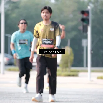 Runner Photo 6787242