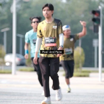 Runner Photo 6787245
