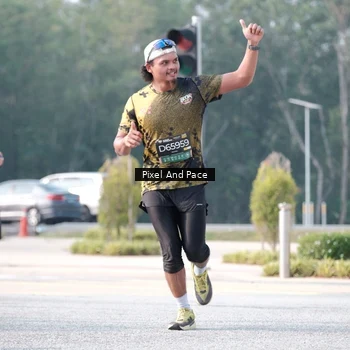 Runner Photo 6787260