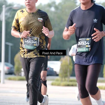Runner Photo 6787333