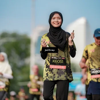 Runner Photo 6787335