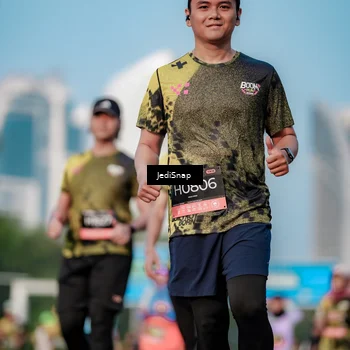 Runner Photo 6787437