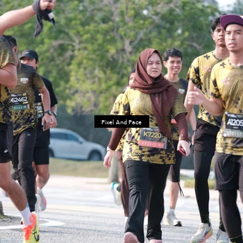 Runner Photo 6787443
