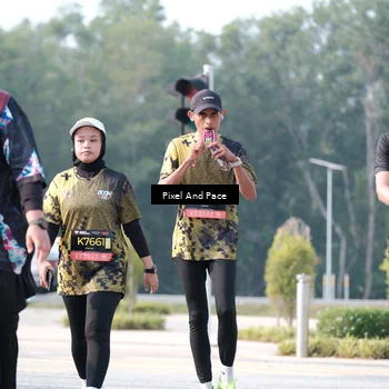 Runner Photo 6787477