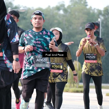Runner Photo 6787485