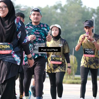 Runner Photo 6787487