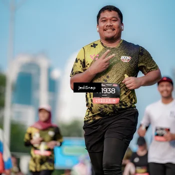 Runner Photo 6787492