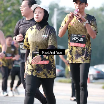 Runner Photo 6787505