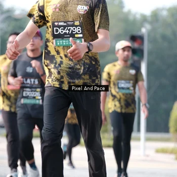 Runner Photo 6787525