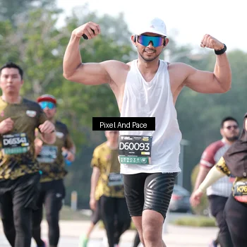 Runner Photo 6787575