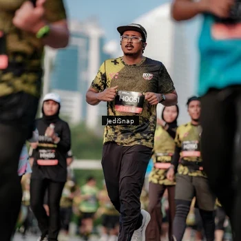Runner Photo 6787582