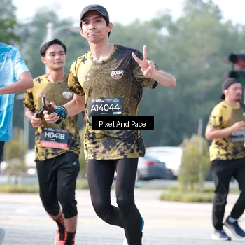 Runner Photo 6787588