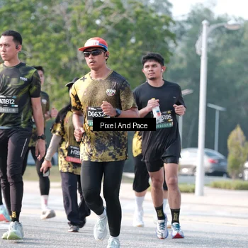 Runner Photo 6787593
