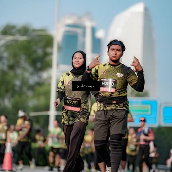 Runner Photo 6787614