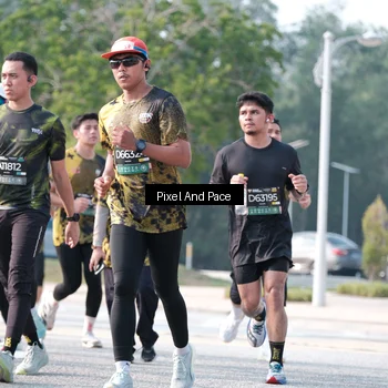 Runner Photo 6787625