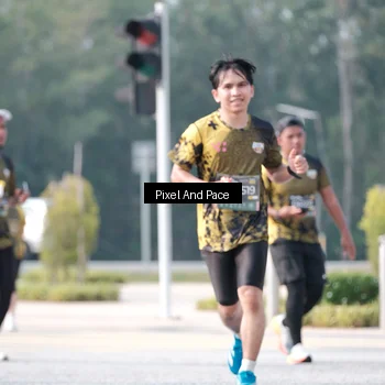Runner Photo 6787713